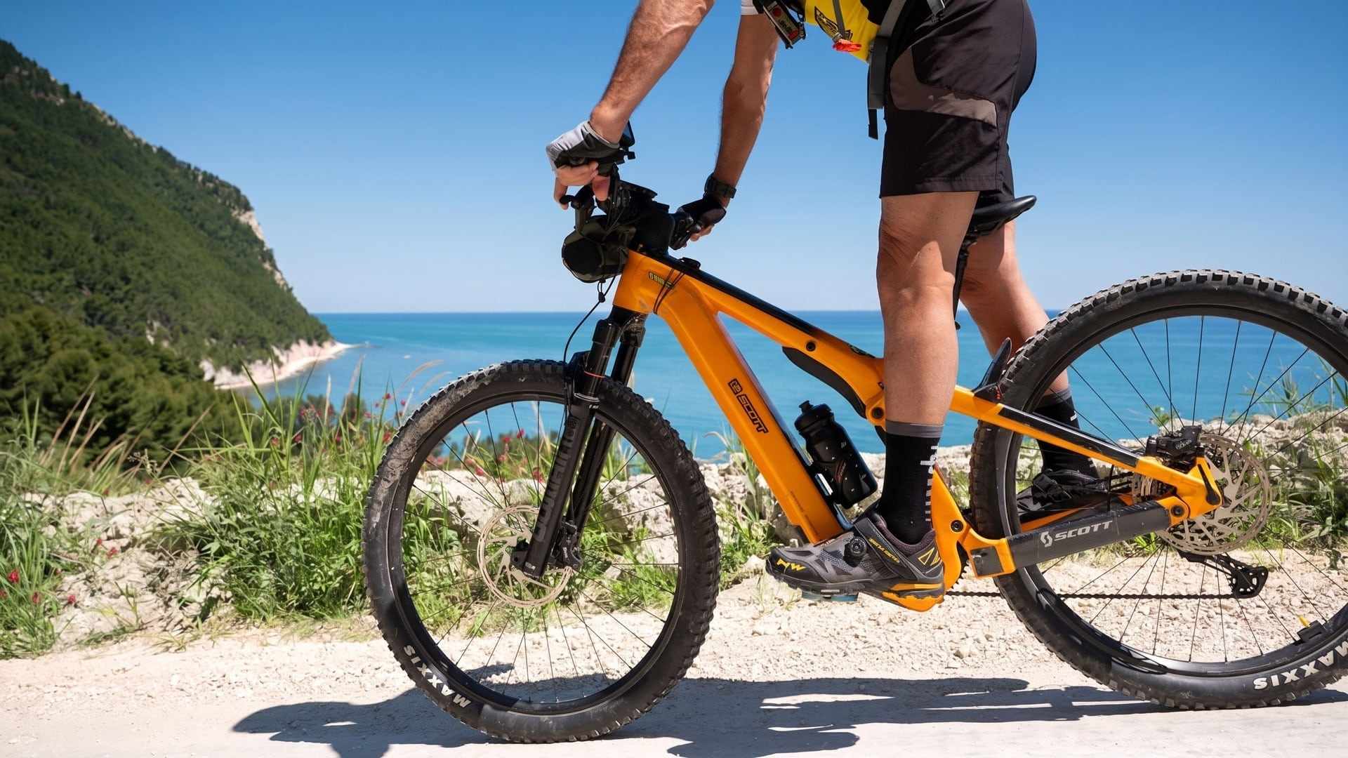 bici-sirolo-riviera.jpg